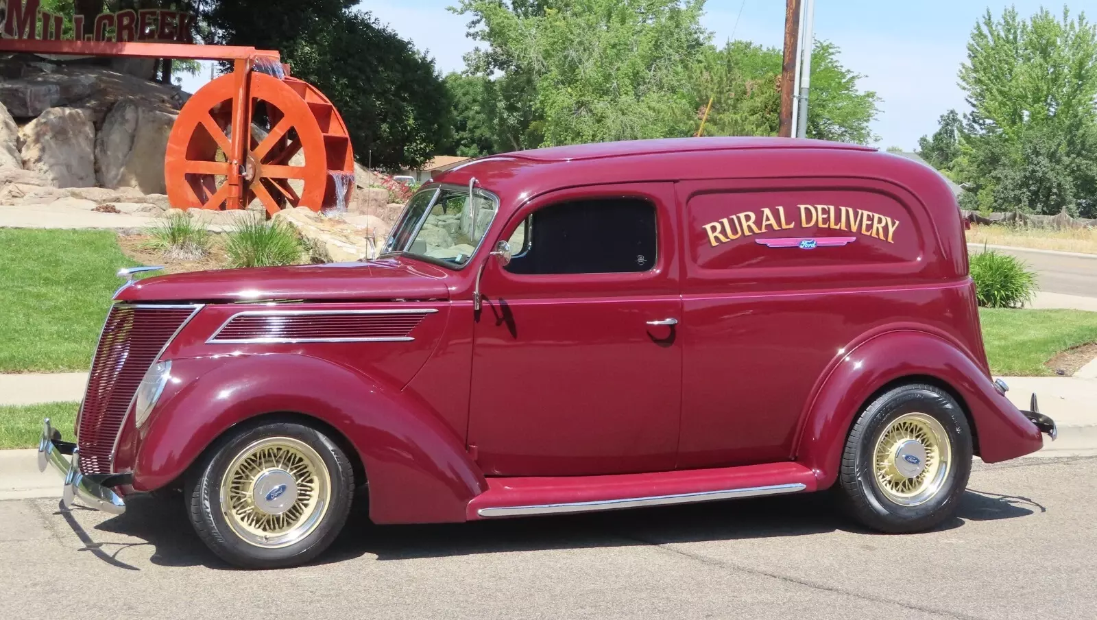 1937 Ford Sedan Delivery - photo 4