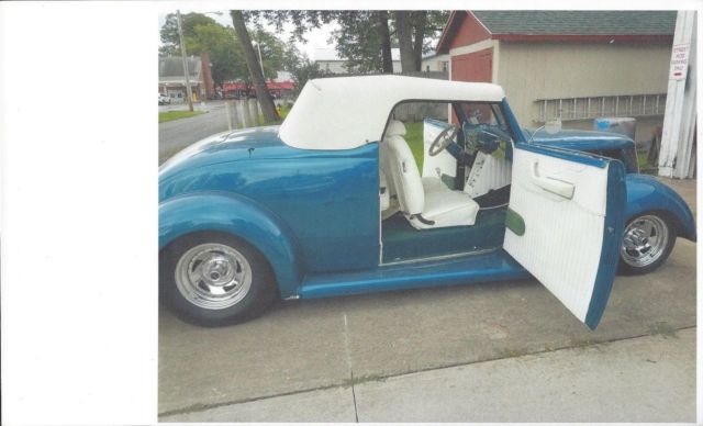 1937 Ford Cabriolet - photo 4