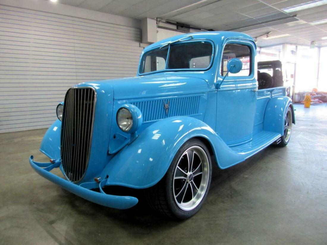 1937 Ford Street Rod pickup with all Ford drivetrain Must see 1937 Ford Pick-up Truck
