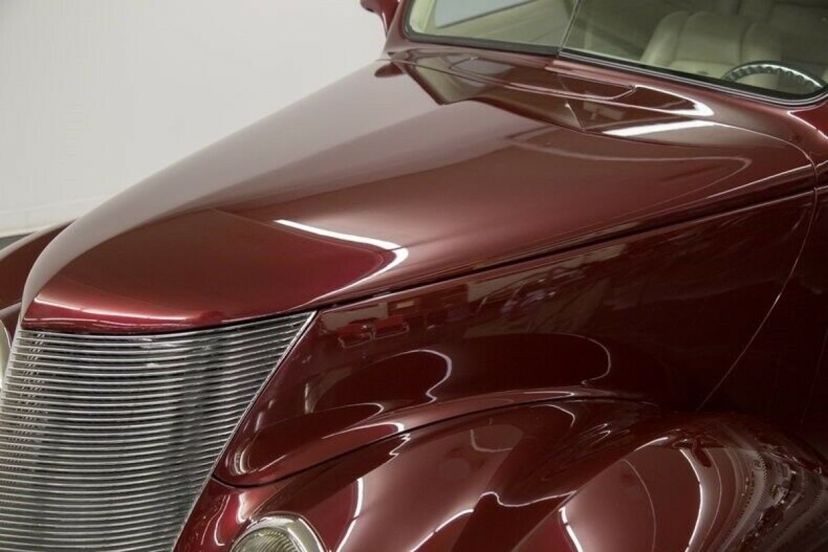 1937 Ford Tudor Humpback - photo 13
