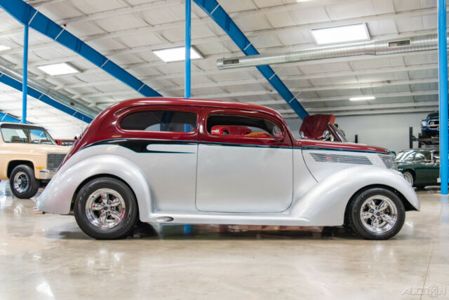 1937 Ford Coupe 1937 Ford Tudor Slantback Sedan 350 V8 Hot Street Rod 37 Coupe - photo 4