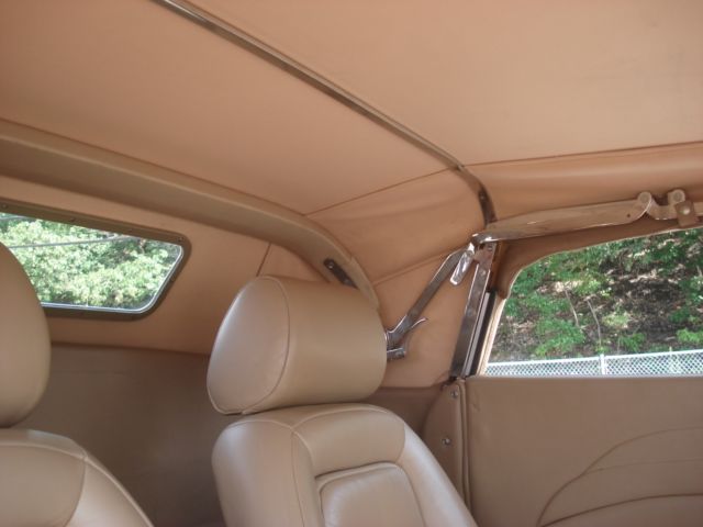 1937 Ford Convertible - photo 7