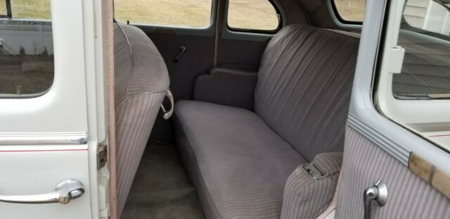 1937 Cadillac LaSalle - photo 12