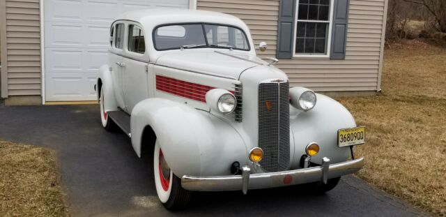 1937 Cadillac LaSalle - photo 2