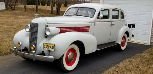 1937 Cadillac LaSalle - photo 3