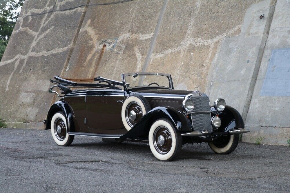 1937 Mercedes-Benz 230B Cabriolet - photo 2