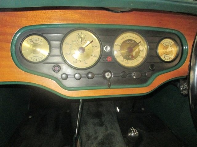 1937 MG MGB Convertible - photo 11