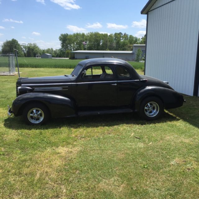1937 Oldsmobile Coupe - photo 2