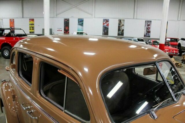 1937 Oldsmobile F 37 -- - photo 10
