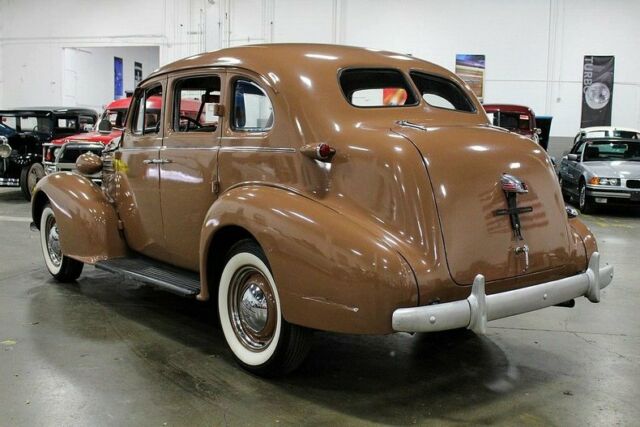 1937 Oldsmobile F 37 -- - photo 3