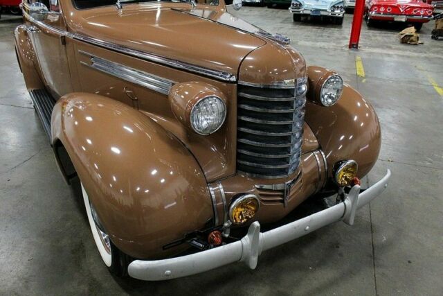1937 Oldsmobile F 37 -- - photo 9