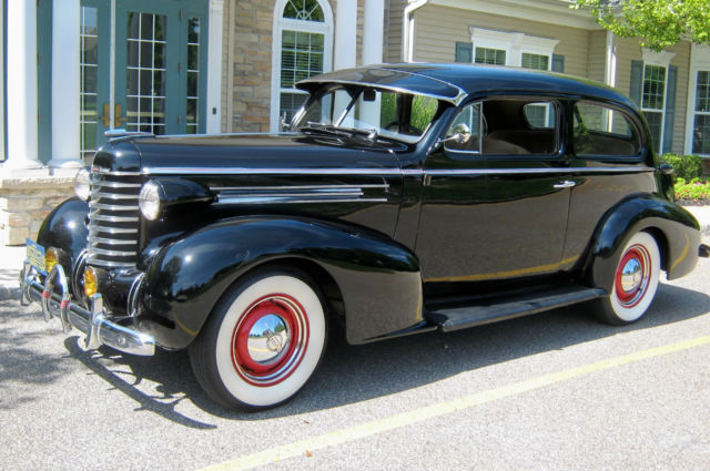 1937 Oldsmobile F37 - photo 2