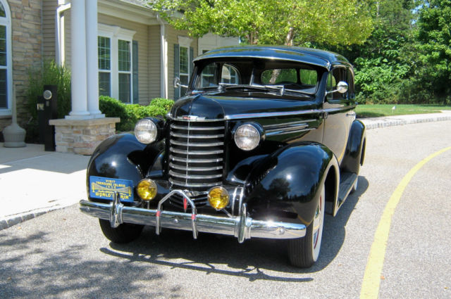 1937 Oldsmobile F37 - photo 3