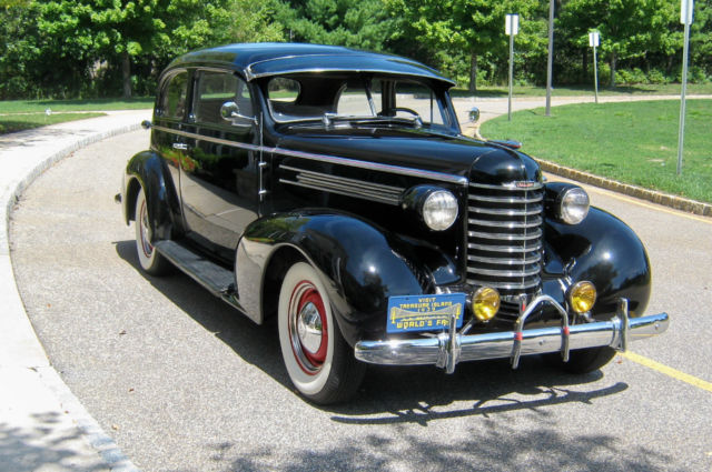 1937 Oldsmobile F37 - photo 4