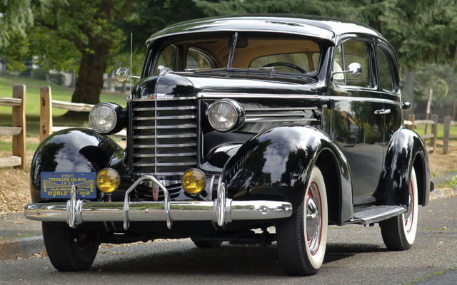 1937 Oldsmobile F37 - photo 3
