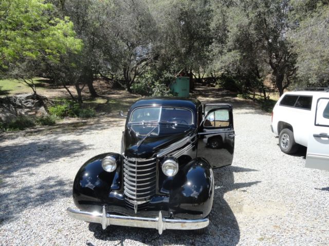 1937 Oldsmobile Four Door Sedan F-37 1937 Oldsmobile F-37 4 door