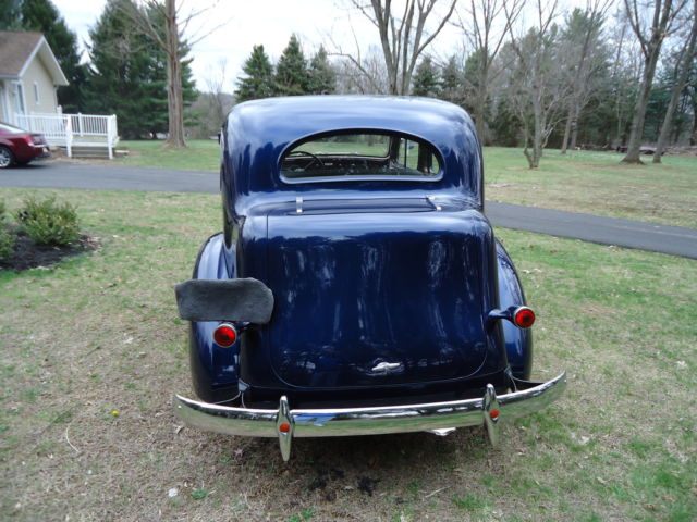 1937 Packard 115 Touring Sedan - photo 6