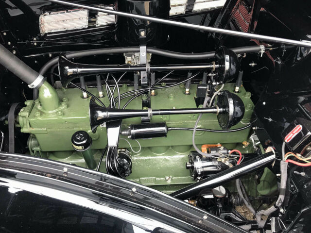 1937 Packard Model 120 C All Weather Cabriolet - photo 12