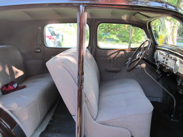 1937 Packard 120 Club Sedan - photo 10