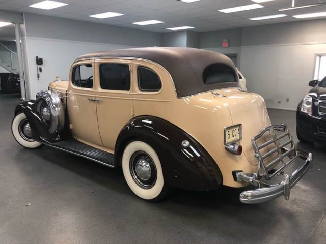 1937 Packard 120 - photo 3