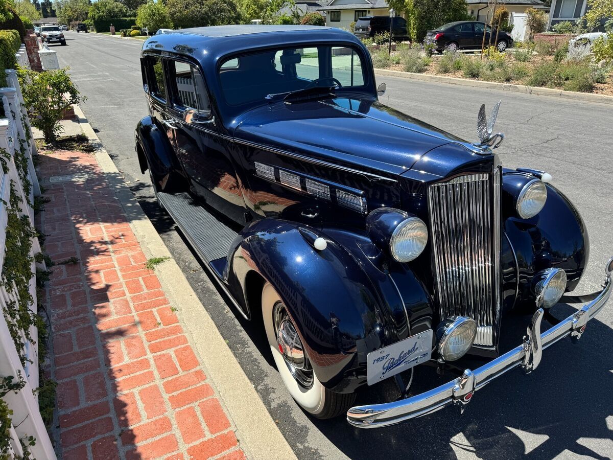 1937 Packard Super - photo 3