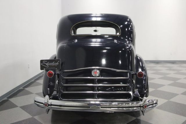 1937 Packard 120 Touring Sedan - photo 12