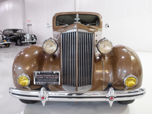 1937 Packard Model 120 C Touring Sedan - photo 2