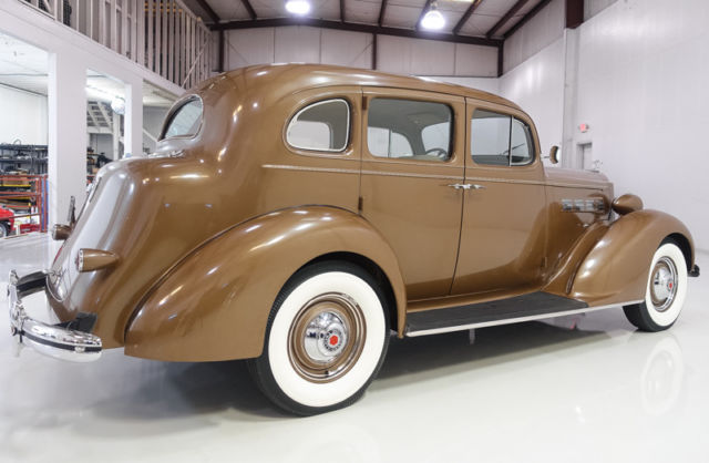 1937 Packard Model 120 C Touring Sedan - photo 3