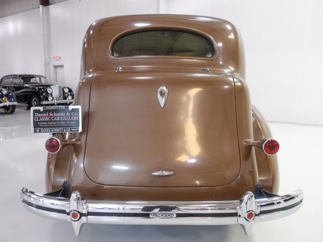 1937 Packard Model 120 C Touring Sedan - photo 4