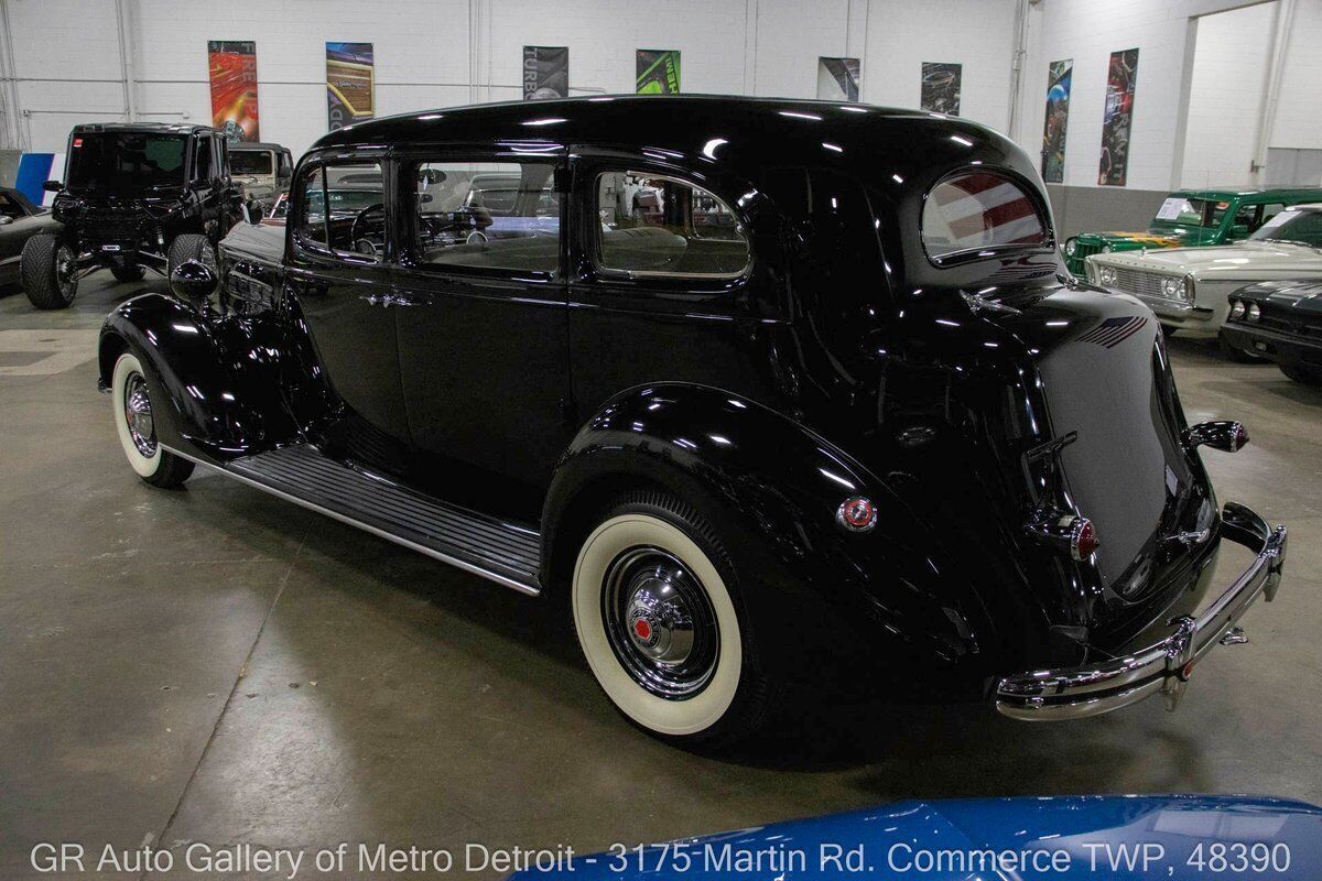1937 Packard 138CD - photo 4