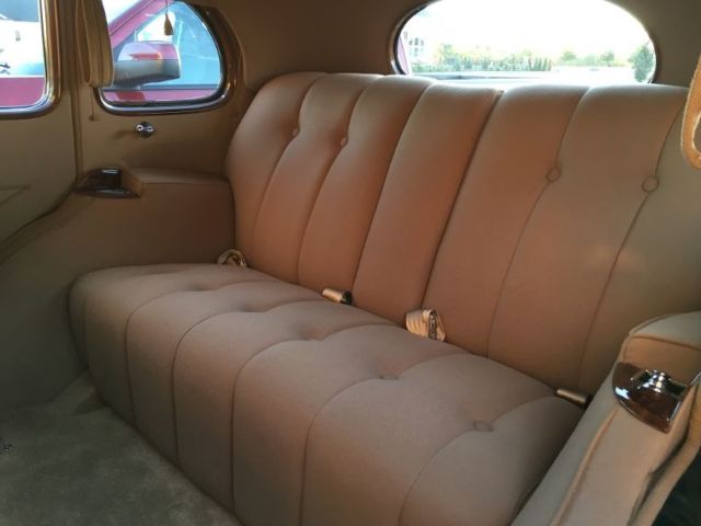 1937 Packard Model 1501 Super 8 - photo 6