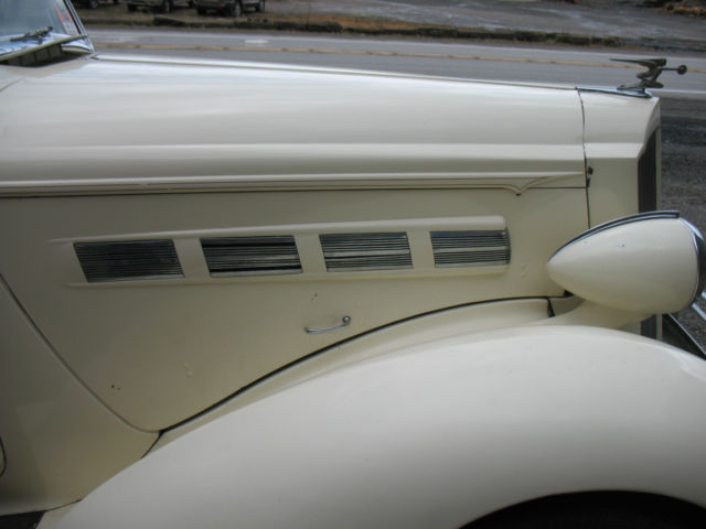 1937 Packard - photo 10
