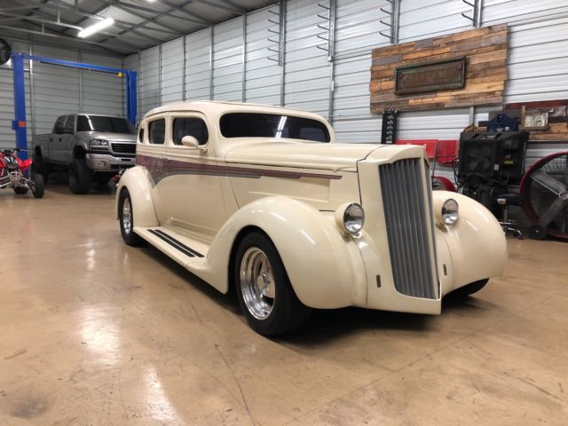 1937 Packard 200 - photo 5