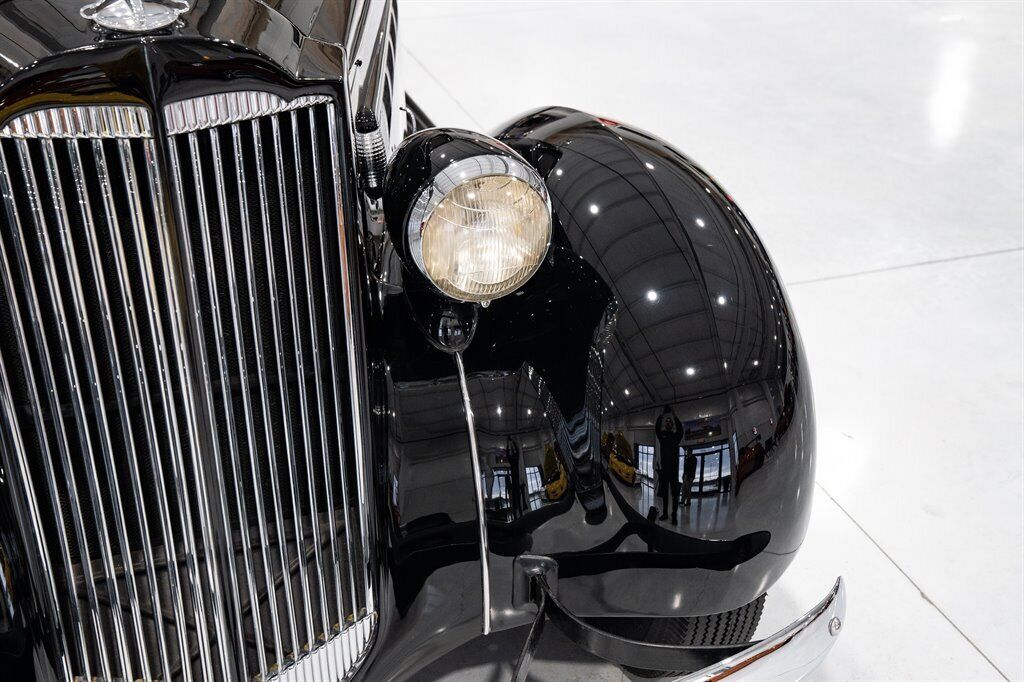 1937 Packard Six - photo 10