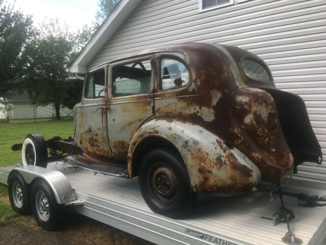 1937 Packard Senior 1937 Packard Super 8 1500 Touring Sedan - photo 2