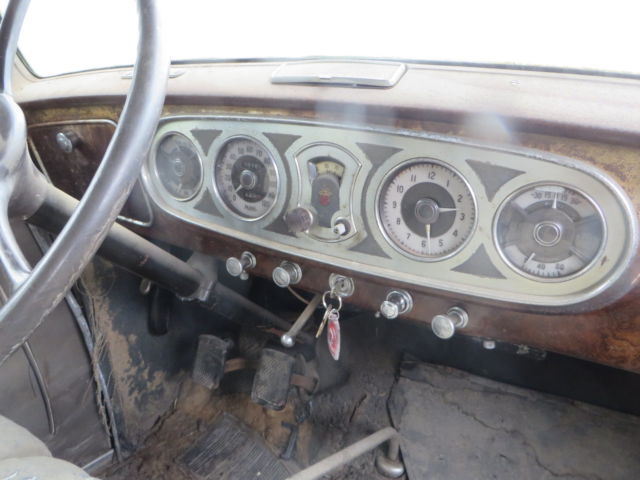 1937 Packard Super 8 Club Sedan - photo 11