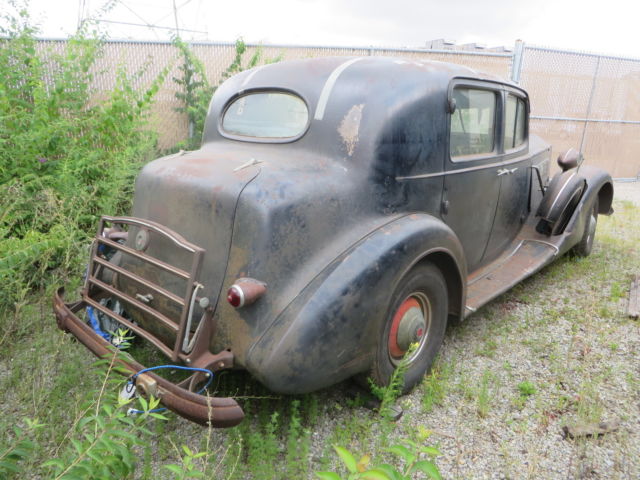 1937 Packard Super 8 Club Sedan - photo 2