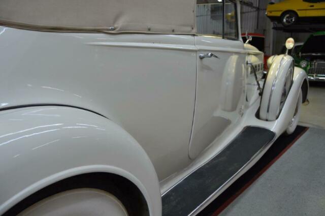 1937 Packard Super Eight - photo 8