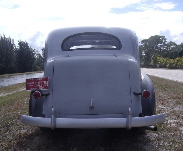 1937 Packard 1082 Touring Sedan - photo 4