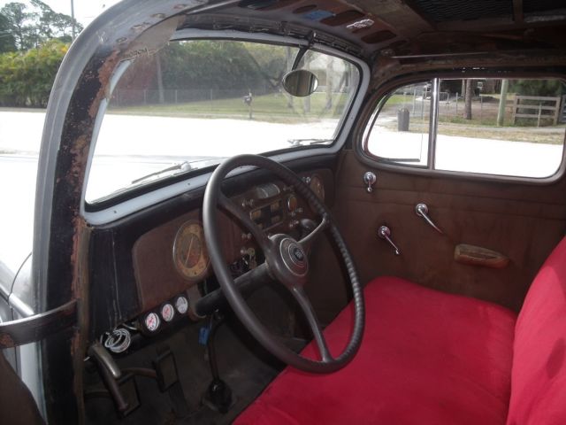 1937 Packard 1082 Touring Sedan - photo 9