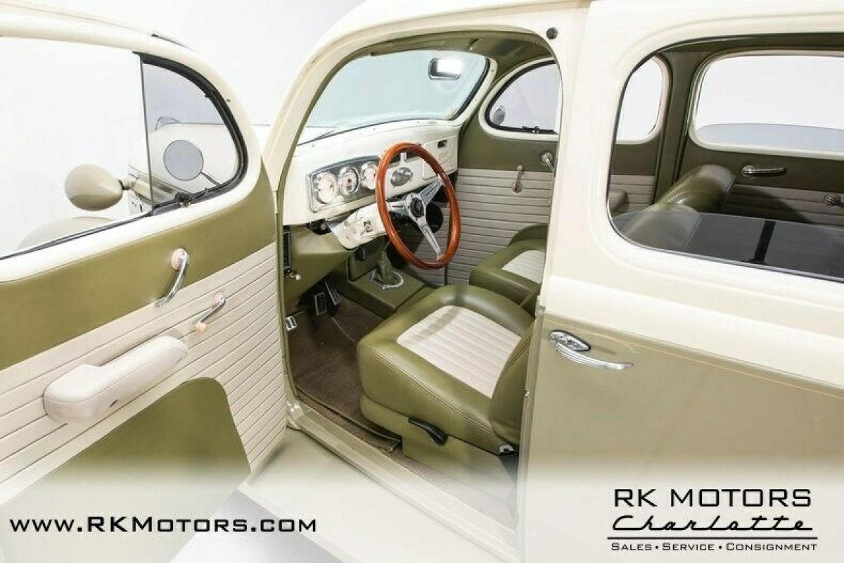 1937 Plymouth Custom - photo 3