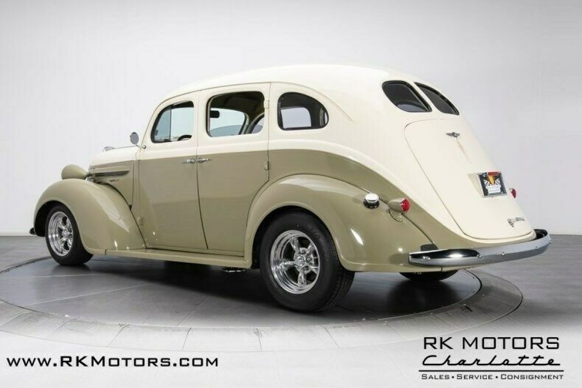 1937 Plymouth Custom - photo 8