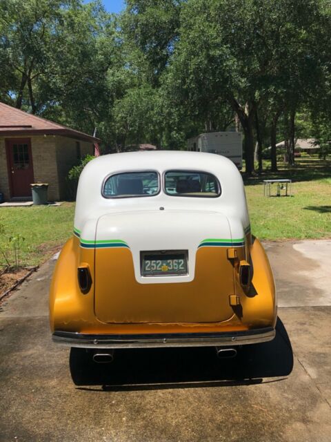1937 Pontiac Custom - photo 2