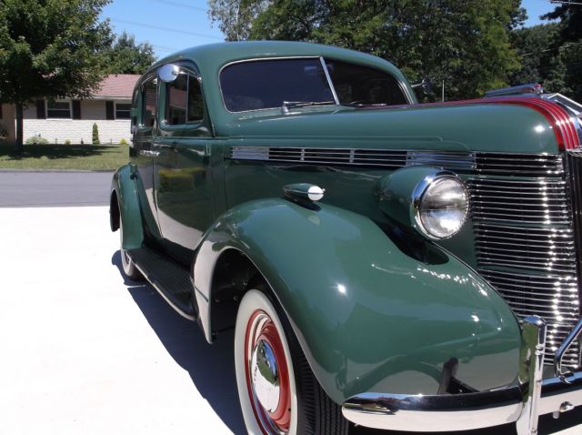 1937 Pontiac Silver Streak 4 Door Touring Sedan Water Fall Moldings - photo 10