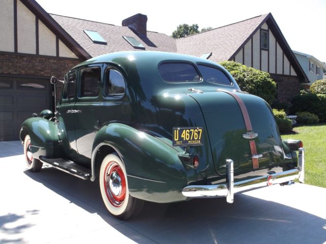 1937 Pontiac Silver Streak 4 Door Touring Sedan Water Fall Moldings - photo 6