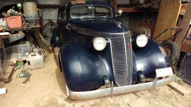 1937 Studebaker Dictator Coupe - photo 2