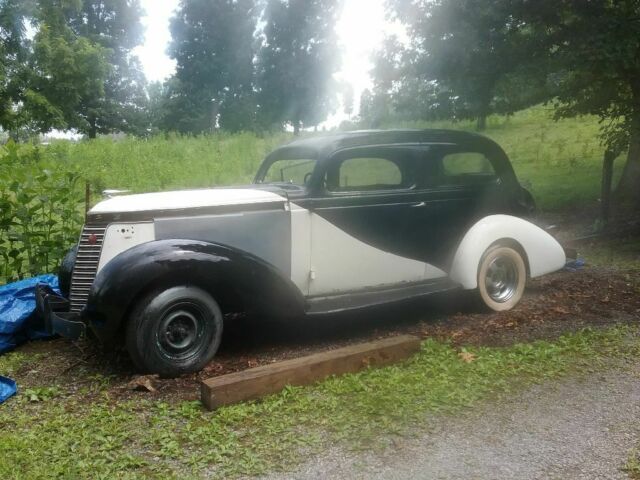 1937 STUDEBAKER DICTATOR SEDAN 1937 Studebaker Dictator