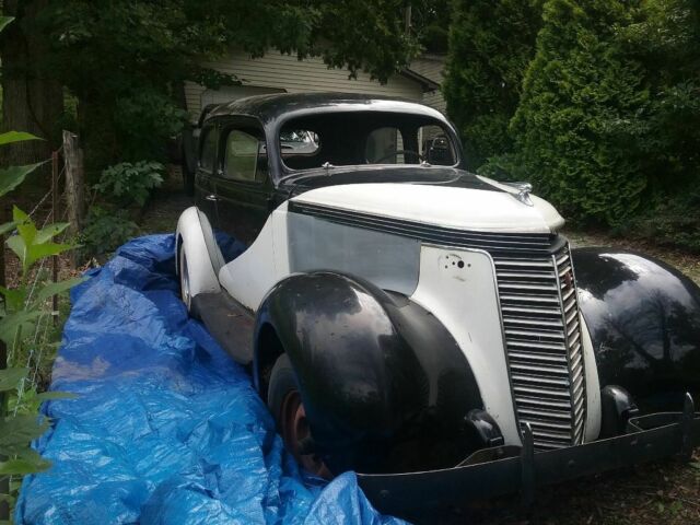 1937 Studebaker Dictator - photo 3