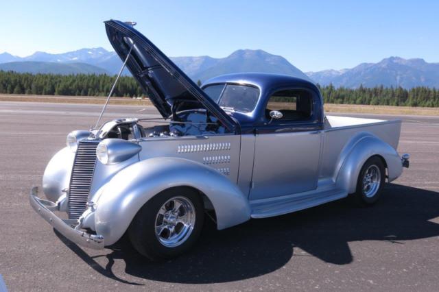 1937 Studebaker Coupe Express - photo 2