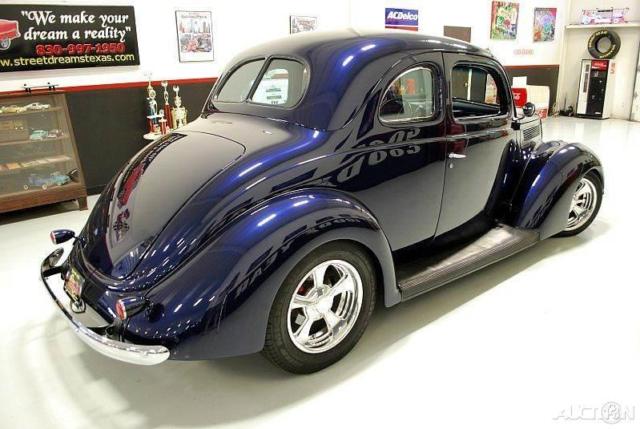 1937 Ford Tudor - photo 2